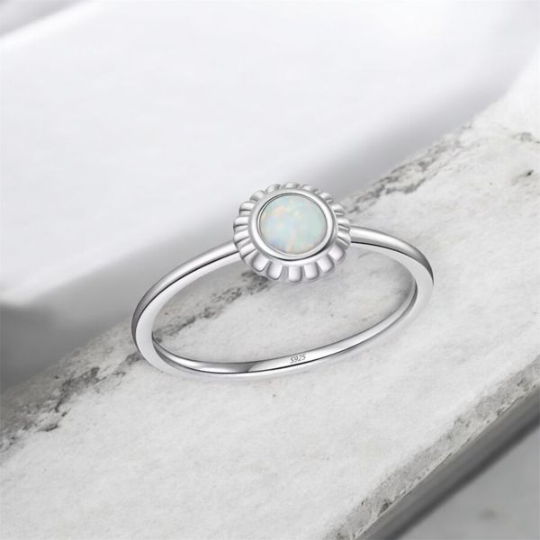 Серебряное кольцо с лунным камнем "Солнце" ring0032 фото